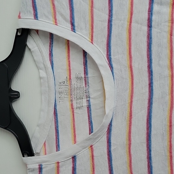 Time And Tru V Neck Shirt - Picture 4 of 10
